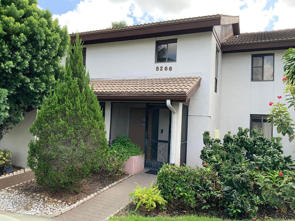 1st image of 5266 Fountains Drive S