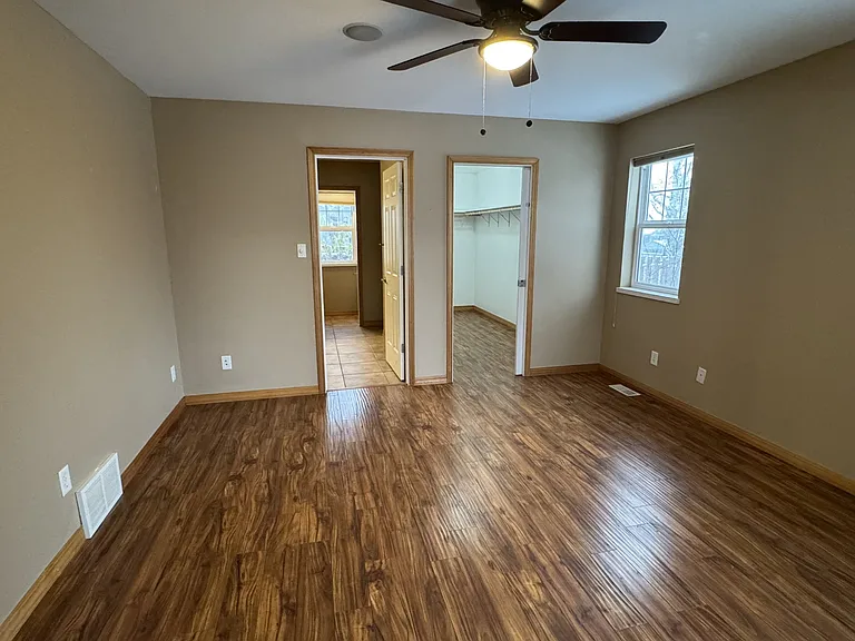3003 Oliver St — Photo 8