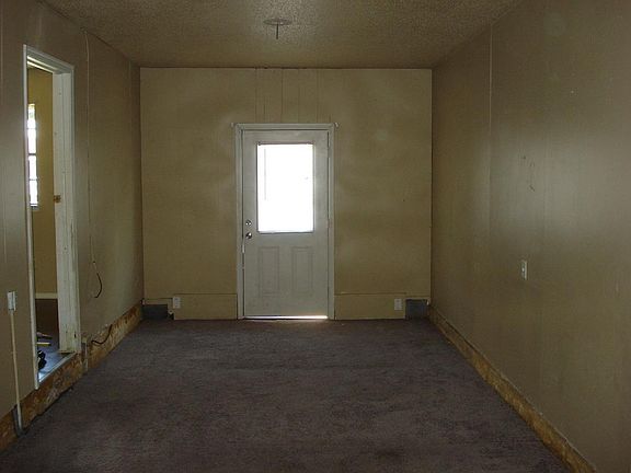 5th image of 3113 NE 11th St