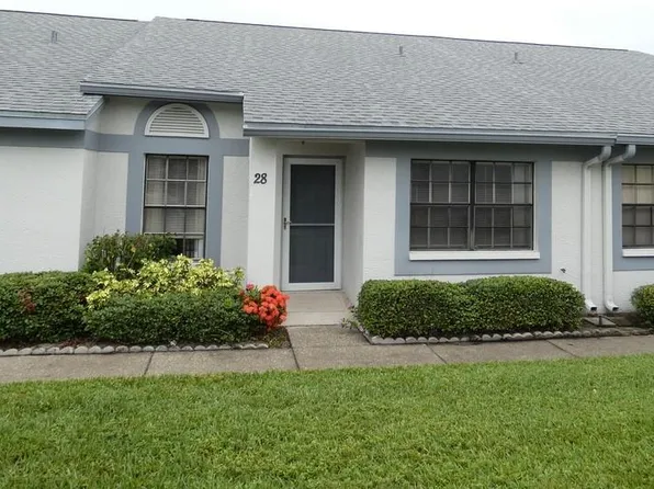 2749 Countryside Blvd APT 28, Clearwater, FL 33761
