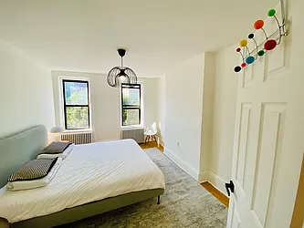 Rented by REALTY QUEST NEW YORK INC