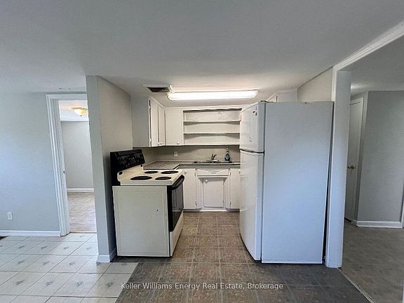 3rd image of 169 Mary St N #2