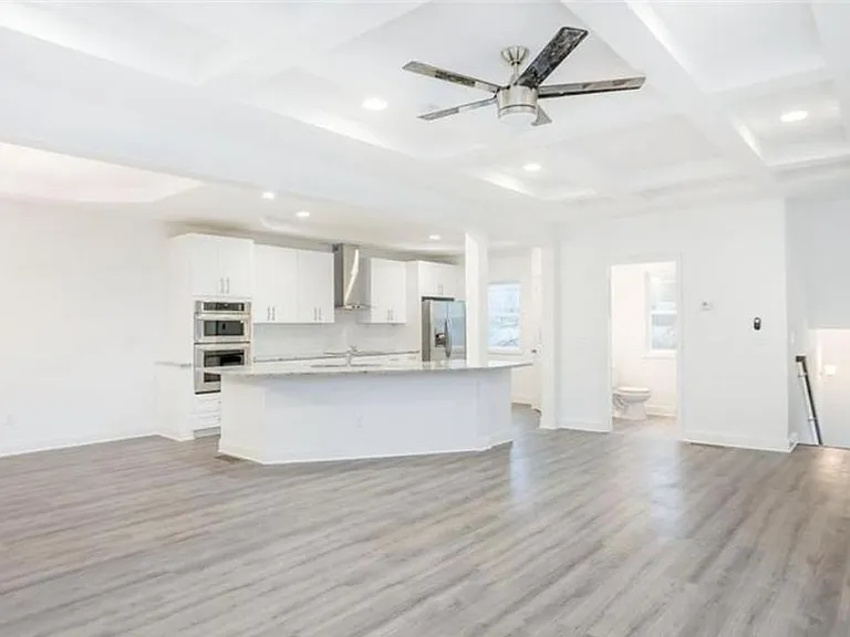 722 Rose Palm Ln — Photo 18