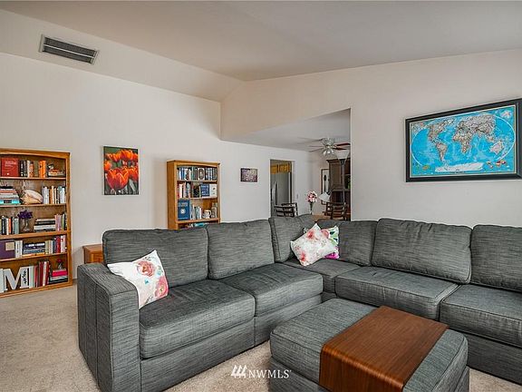 5th image of 468 NW 3rd Ave