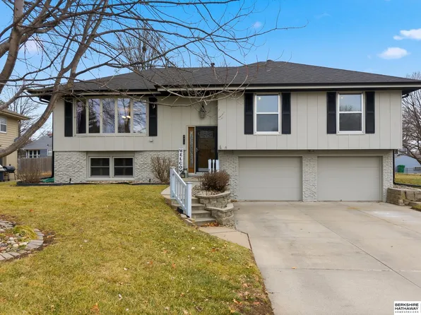 6417 S 76th Cir, Ralston, NE 68127