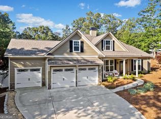 102 Walnut Ct, Waleska, GA