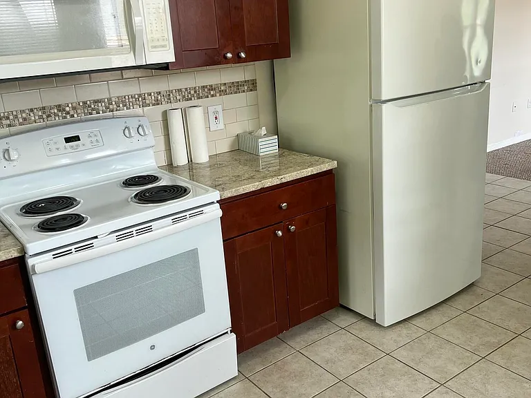 1730-1732 Madison Ave #3 — Photo 4