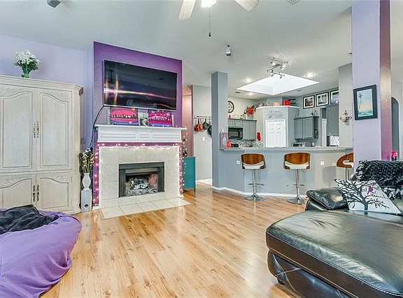 4th image of 309 Flowering Plum Ln