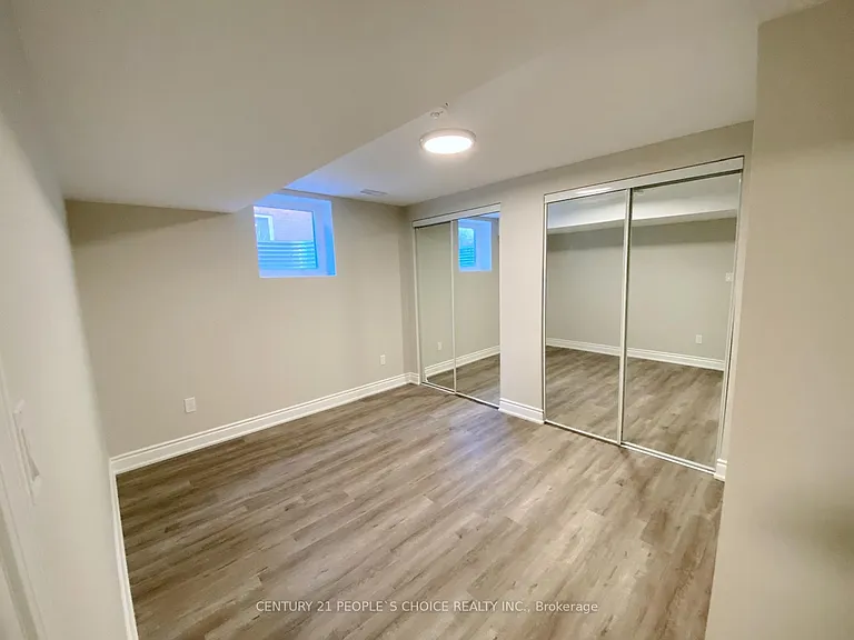 922 Silverthorn Mill Ave — Photo 6