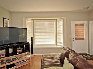 703 Luxstone Sq SW, Airdrie, AB T4B0A4