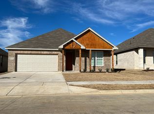 5517 McLanahan Ln, Crowley, TX 76036