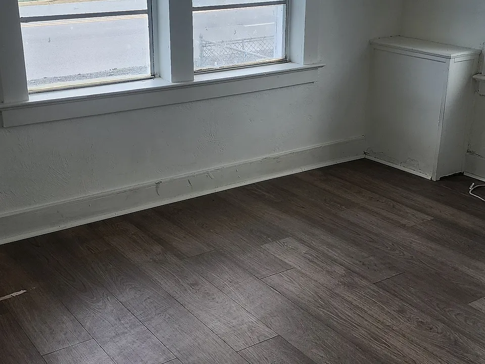 417 Earl St #3