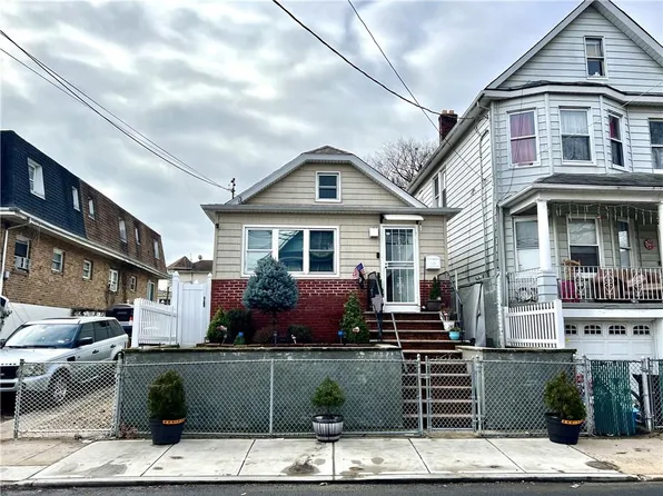 14 Innis St, Staten Island, NY 10302