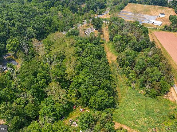 5th image of 581 Monocacy Hill Rd
