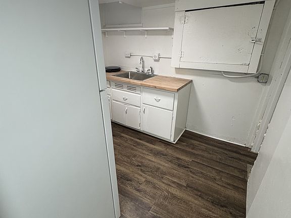 2nd image of 611 W 25th St #3