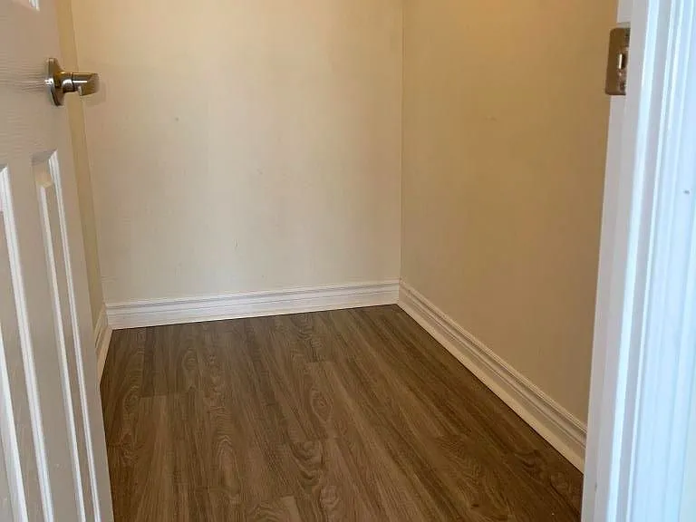 35 Hollywood Ave #1922 — Photo 18