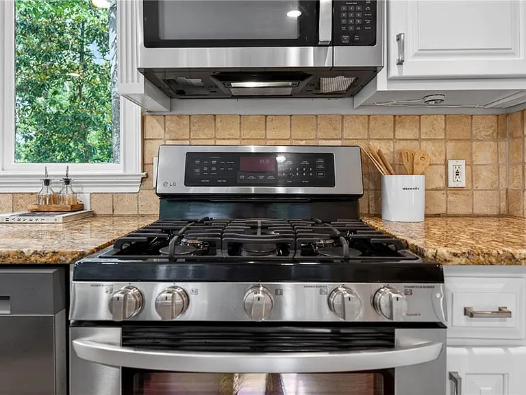 392 Collier Rd NW — Photo 15