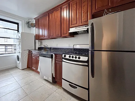 Rented by Sovereign Associates | media 19