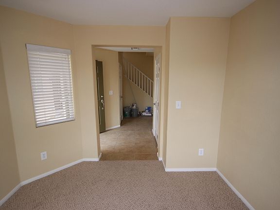5th image of 7532 Thistle Poppy St