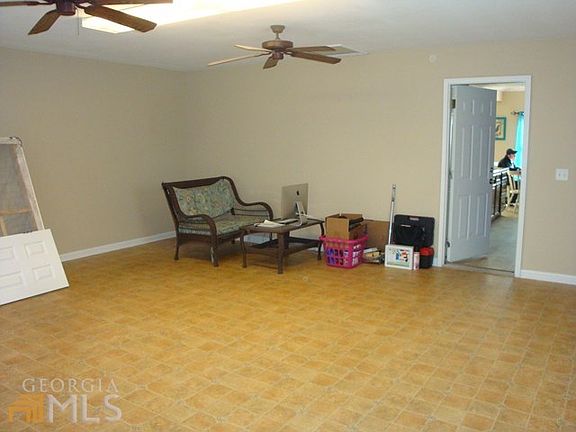 4th image of 9008 Whispering Pines Blvd