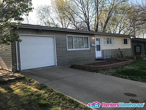 1st image of 1130 Carmona Dr