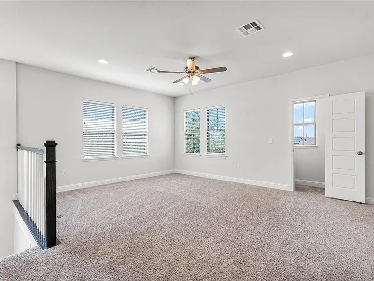 6717 Vicenza Dr — Photo 21