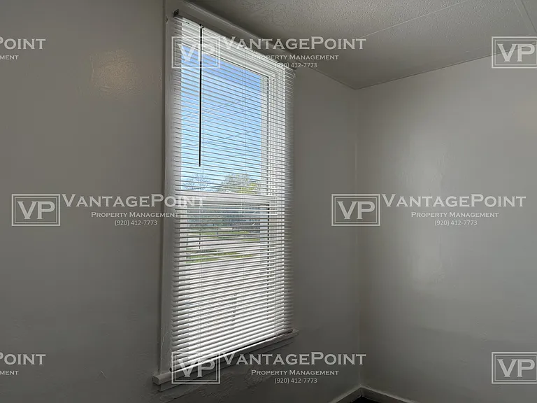 820 N Irwin Ave — Photo 9