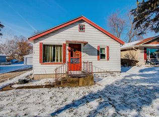 5963 S 32nd St, Greenfield, WI 53221