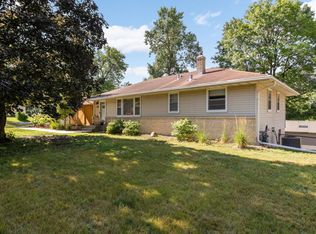 9807 Cedar Lake Rd, Minnetonka, MN 55305