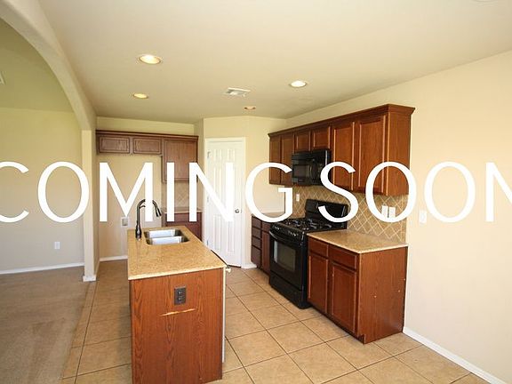 4th image of 4409 N 34th St