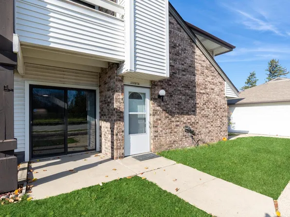10838 West Donna DRIVE, Milwaukee, WI 53224