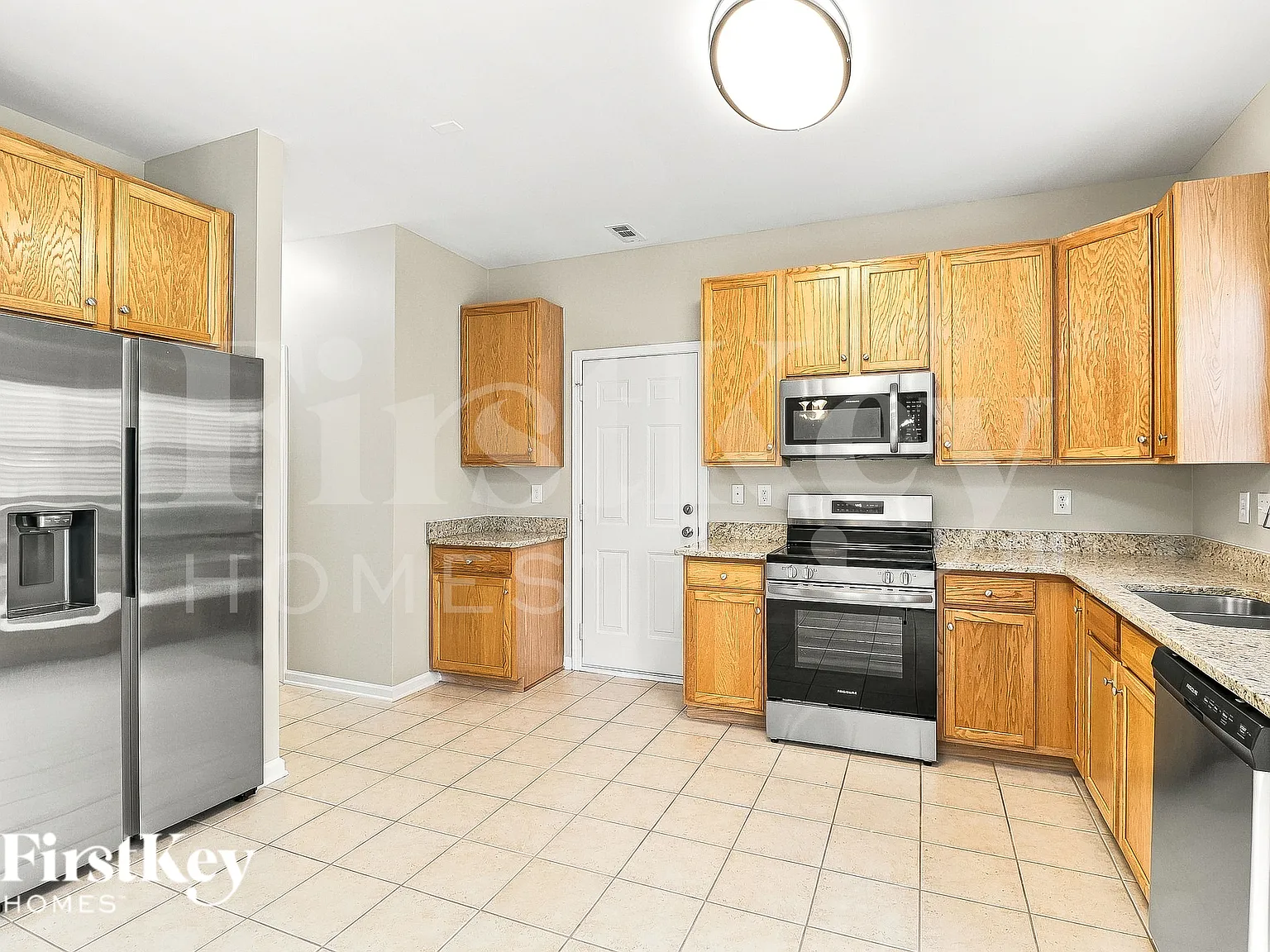 4 bed, 2.5 bath, 2264 sqft, $2,325 — Photo 3