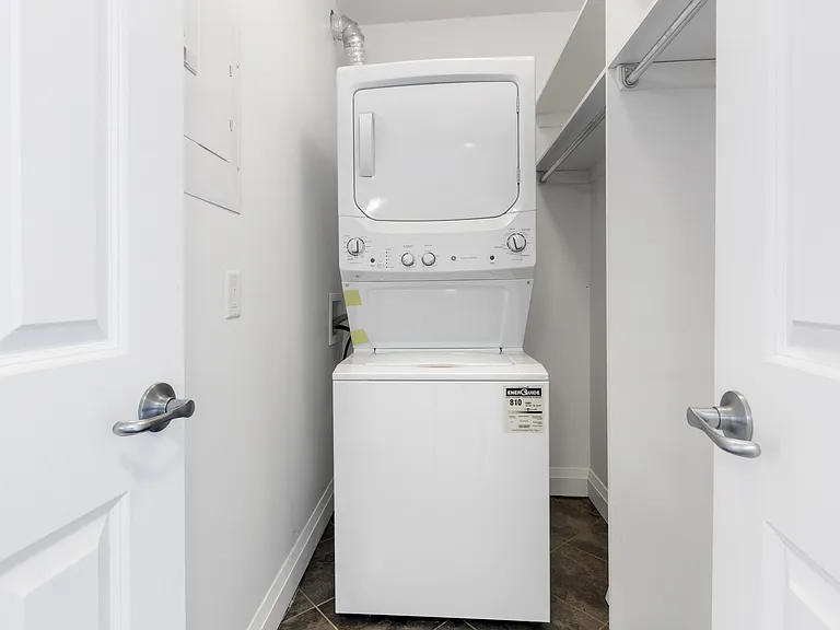 411 River Rd — Photo 17