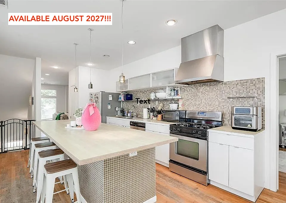 710 E 45th St