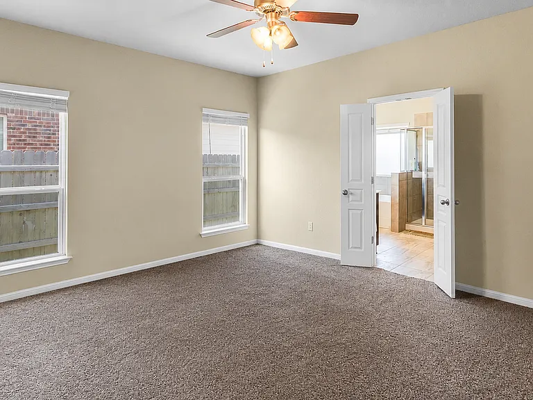 623 Rivington Dr — Photo 15
