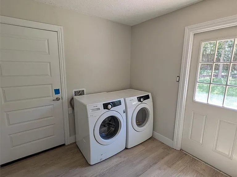 9705 Marlborough Dr — Photo 21