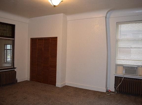 Large MBR with Closet and A/C