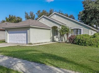 3856 Bayshore Cir, Tavares, FL 32778