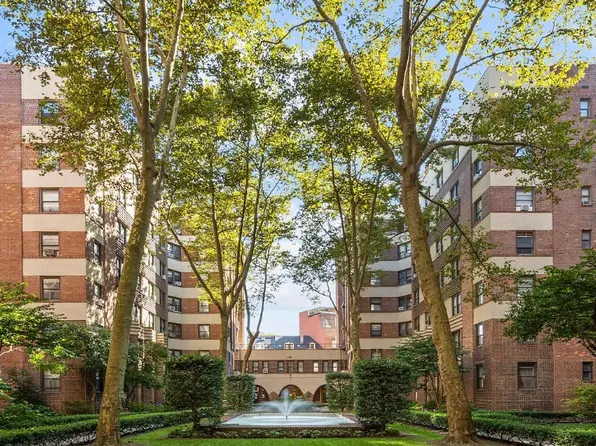 504 Grand Street image 10 of 10