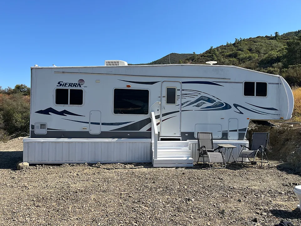 Tassajara Creek Rd