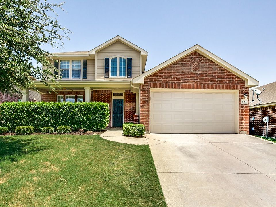Immaculate property in Marine Creek Ranch built by David Weekly Homes.