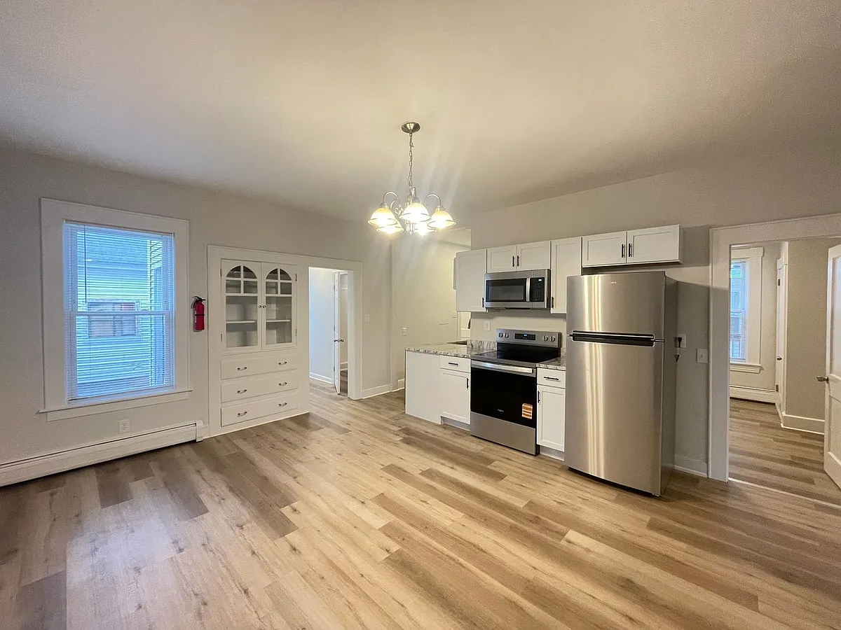 Building Photo - 386 Rimmon St #1