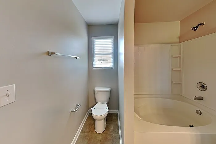 807 Dantzler Ct — Photo 13