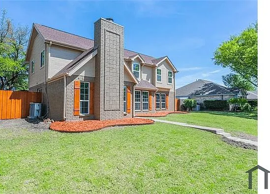 5202 Vagas Dr — Photo 2