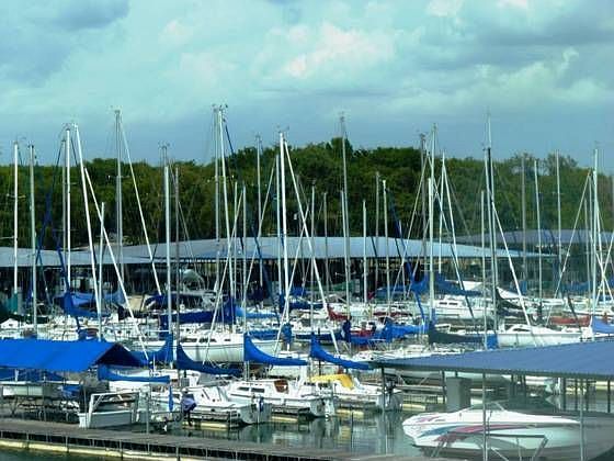 1st image of 6943 Catamaran Dr