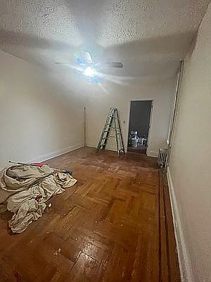 2nd image of 4022 Bronx Blvd #39