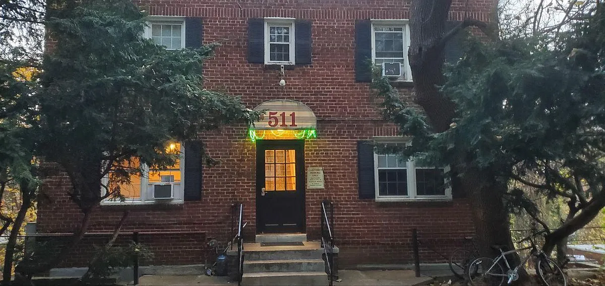 Building Photo - 511 Silver Spring Ave #1