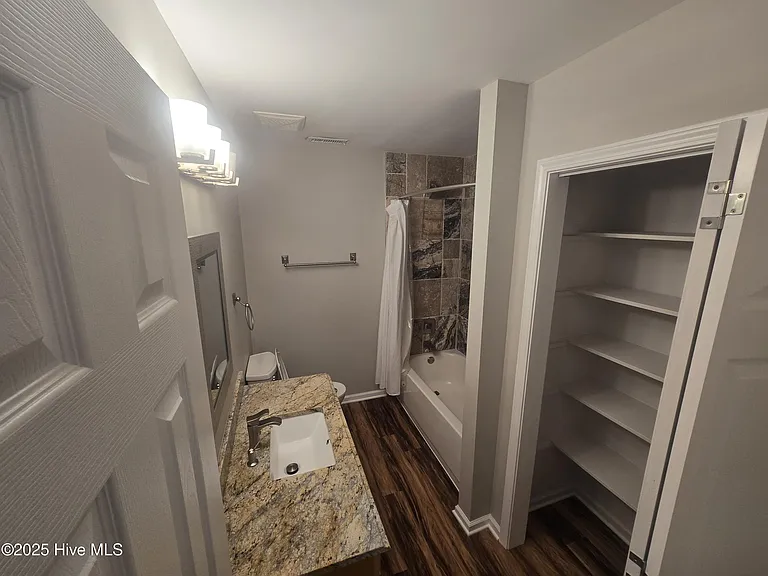 5901 McLean St — Photo 10