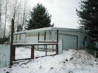 16030 Almy Rd, Howard City, MI 49329