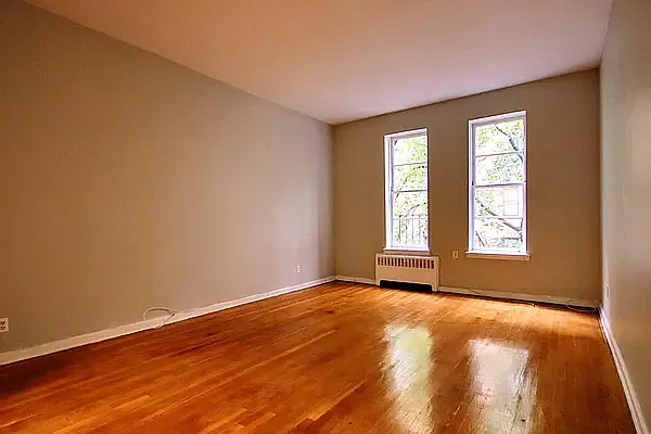 Rented by REAL New York | media 17